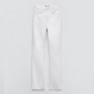 ZARA: HIGH RISE FLARED SLIM FIT JEANS